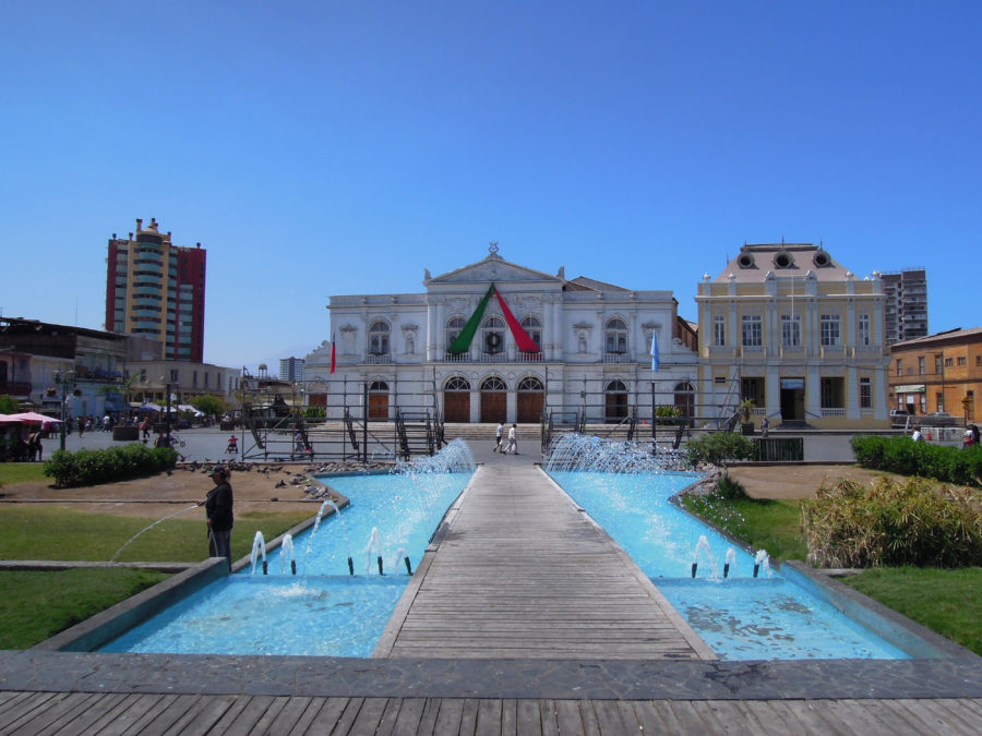 Iquique's main plaza