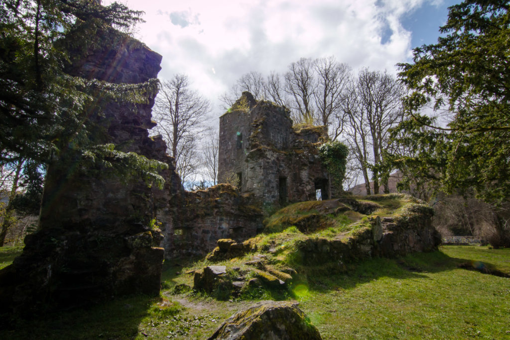 castle, Killin, arboursabroad