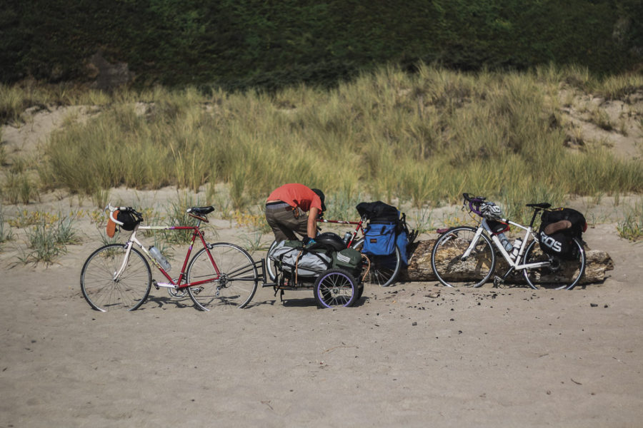 parked bikes on sandy beach, seattle to san francisco, Wild camping on pacific coast highway, highway 101, pacific coast bike route, arboursabroad, cycle packing, bikepacking, cycle touring