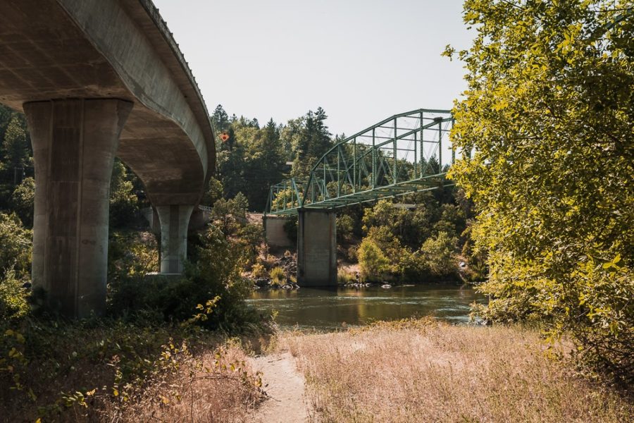 Robertson Bridge and walkway to the river