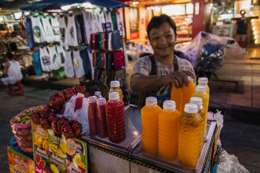 The best Passion Fruit Juice, Fresh fruit carts in Thailand, drinking around the world, arboursabroad
