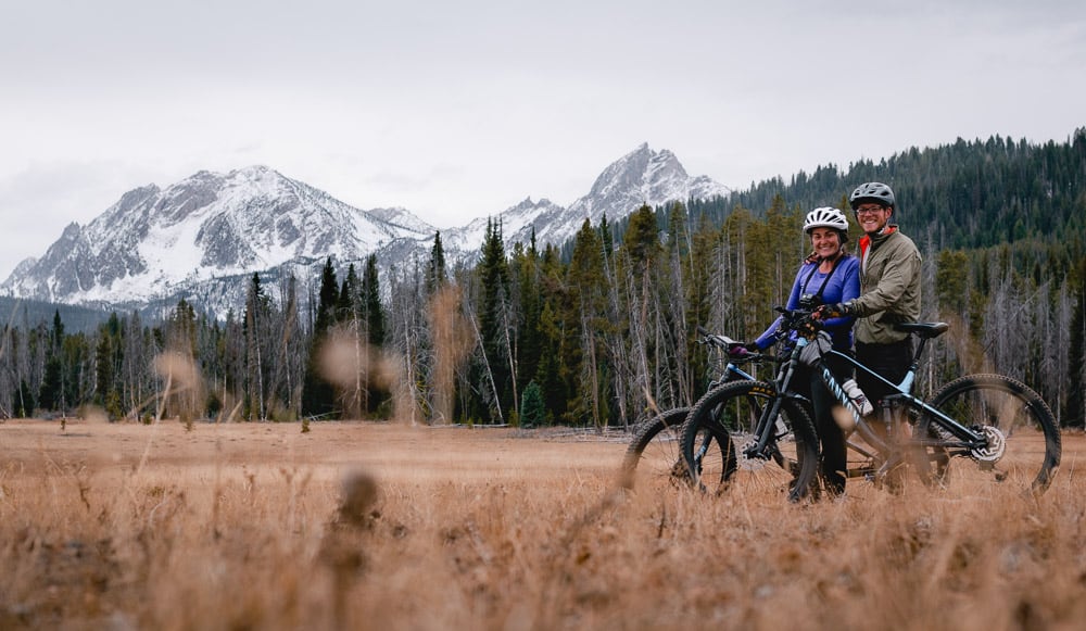 couple mountain biking in the Sawtooth Wilderness, arboursabroad