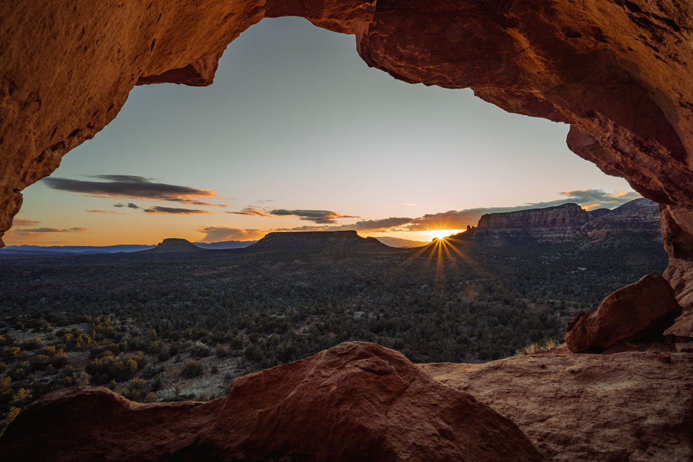 Altar Cave, Sunset in Sedona, ArboursAbroad, Arizona, Cave with sun star