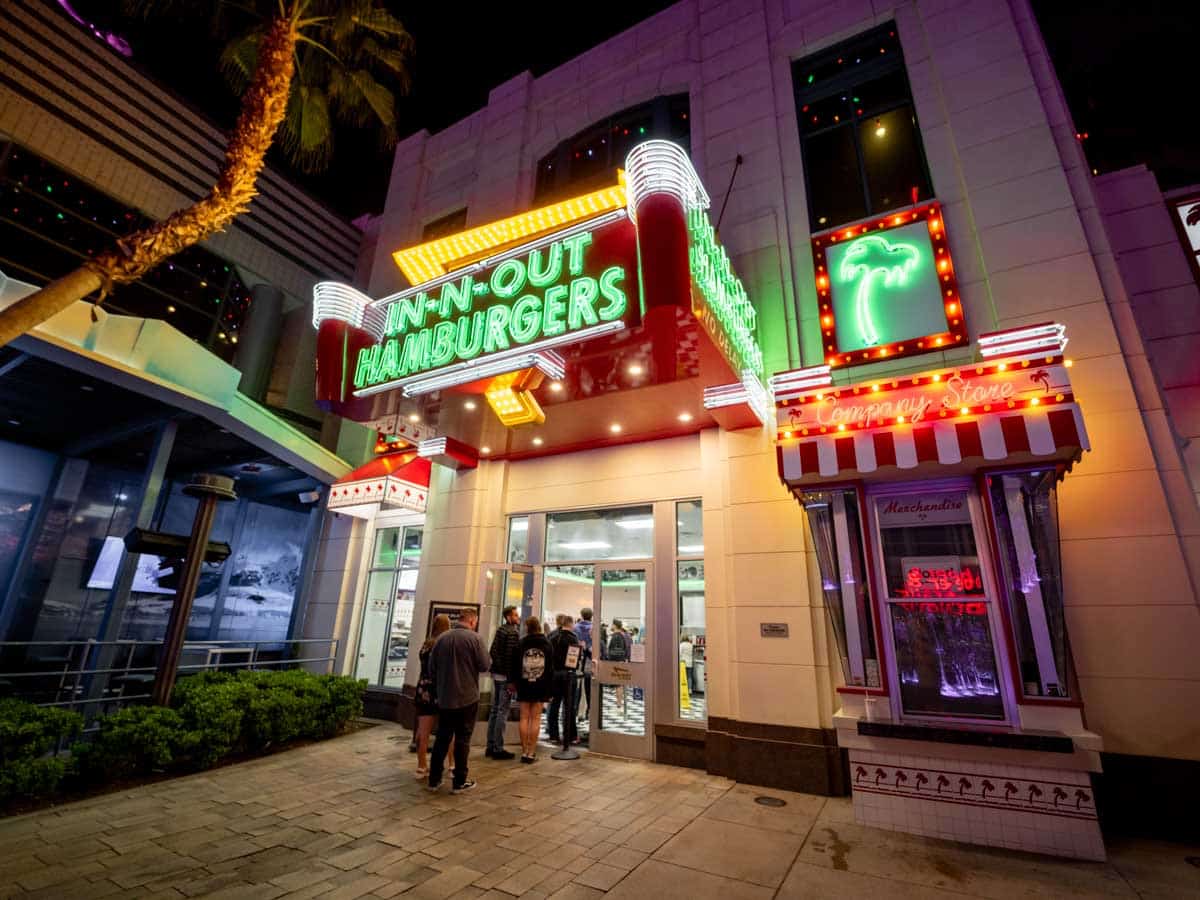 In-N-Out diner sign lit up at night.